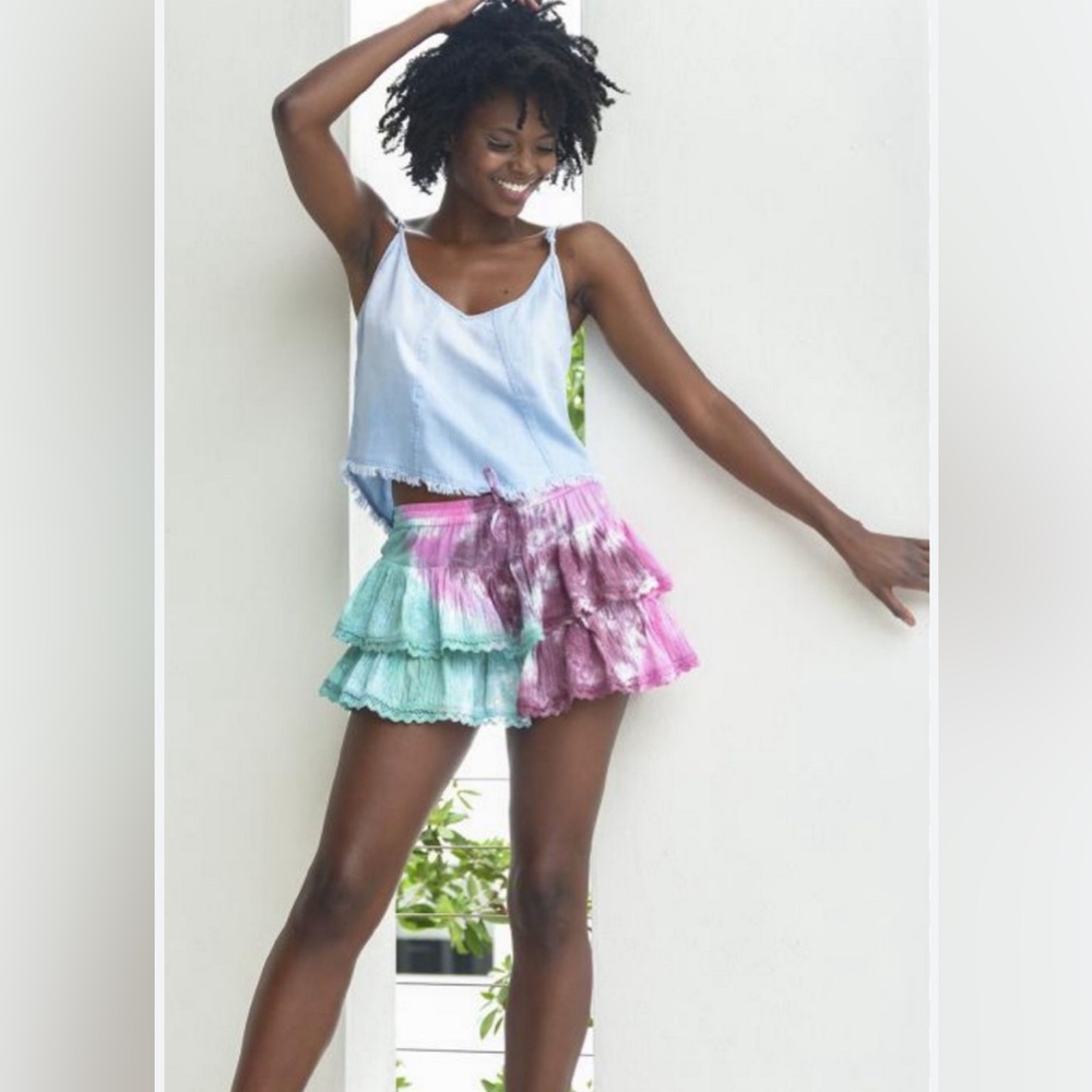 🎀🥳HP! 🥳🎀Coquette Embroidery Skort in Tie Dye